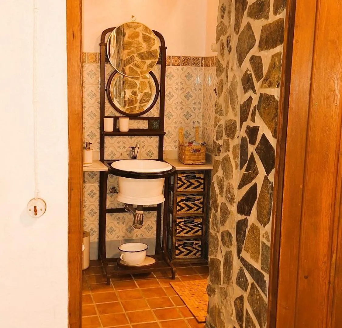 Bed & Breakfast Finca Los Burros Totalan Spain