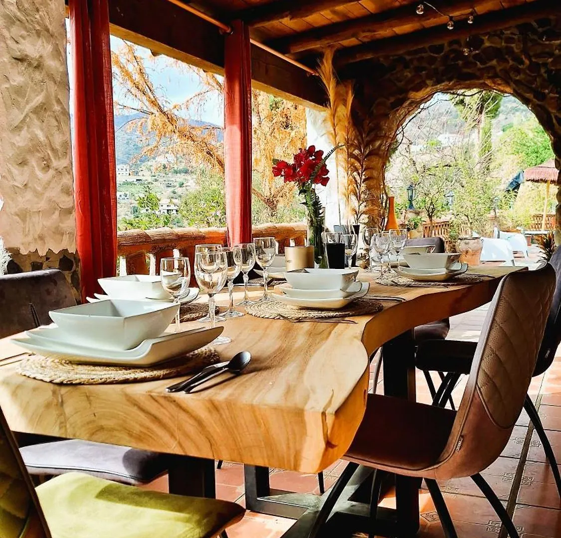 Bed & Breakfast Finca Los Burros Totalan