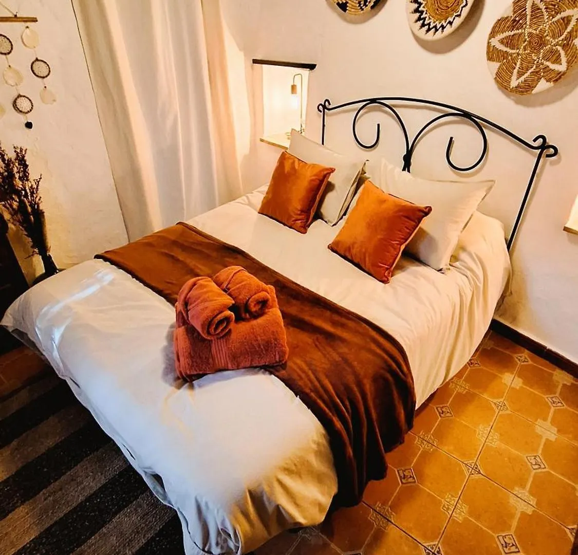 Bed & Breakfast Finca Los Burros Totalan Spain
